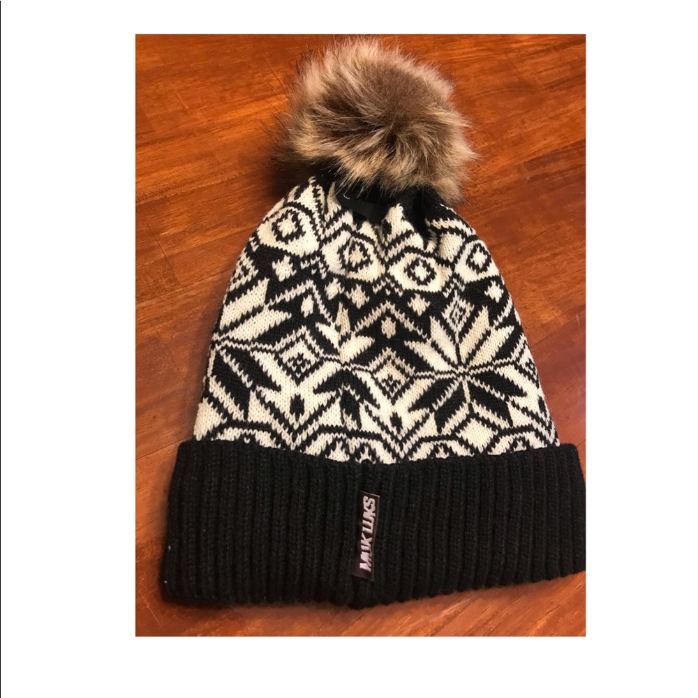 Black and white beanie with pom pom